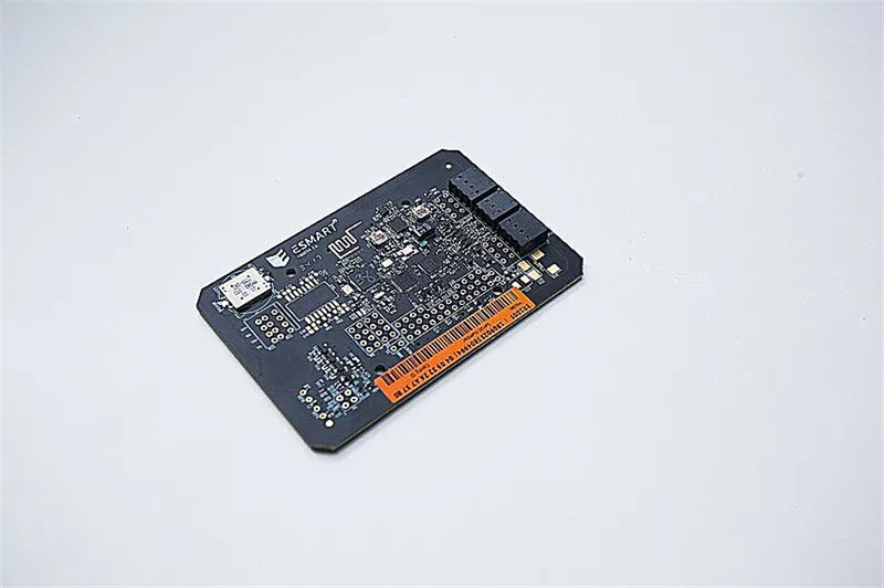 ESMART® Reader BLE OEM (ER1003) - Мультиформатный встраиваемый считыватель. BLE, NFC, MIFARE. Без корпуса.
