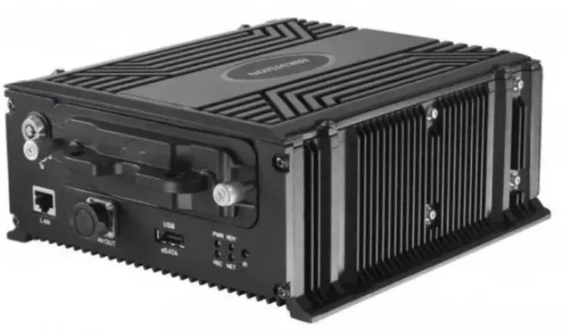 IP-видеорегистратор Hikvision DS-M7508HNI/GW